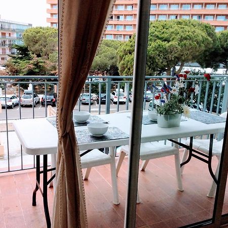 Apartamentos Aquarium. 150 Metros Playa. Roses Kültér fotó