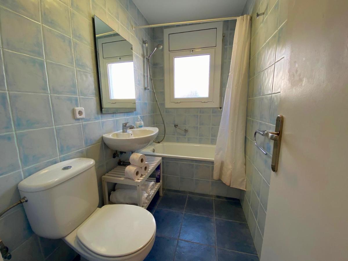 Apartamentos Aquarium. 150 Metros Playa. Roses Kültér fotó